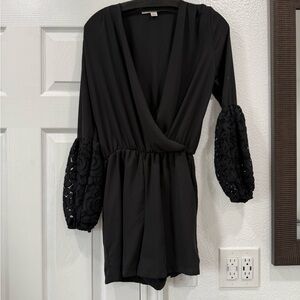 Black V-Neck Romper with Lace Balloon Sleeves